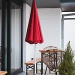 Flat White - Luxe App Aan Zee Met Terras & Parking