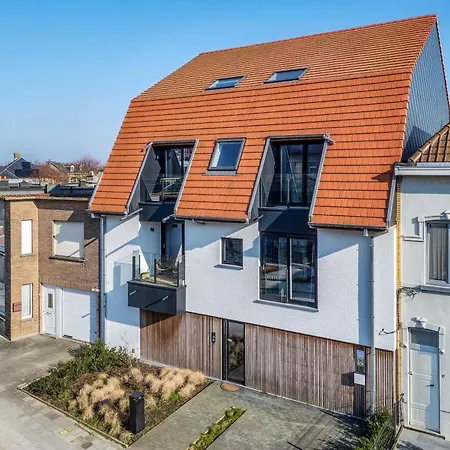 Flat White - Luxe App Aan Zee Met Terras & Parking 아파트 *