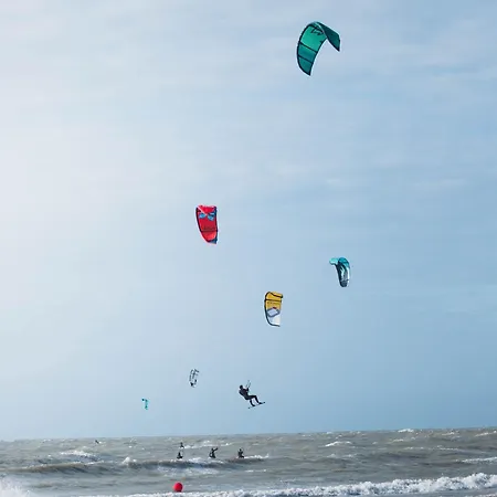 아파트 Flat White - Luxe App Aan Zee Met Terras & Parking 데한