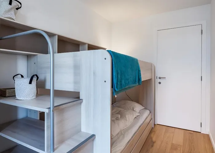 Flat White - Luxe App Aan Zee Met Terras&parking Appartement De Haan